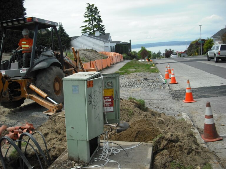 Qwest Outside Plant Maintenance, Relocations and Emergency Call-Out